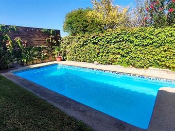 Casa en Venta en El Hualle - Rojas Magallanes