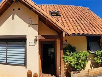 Casa en Venta en El Hualle - Rojas Magallanes
