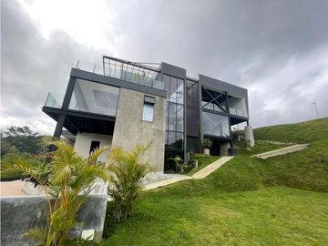 Casa campestre en condominio Topanga para la venta , Pereira!!!