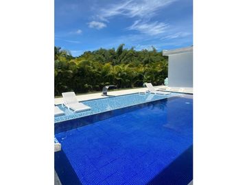 Casa campestre en condominio para la venta en Cerritos, Pereira!!!