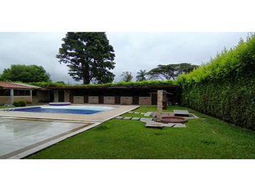 Casa campestre en condominio para la venta en Cerritos, Pereira!!!