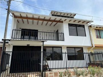 VENTA DE CASA URBANA CALIMA DARIEN   VC - 8009059