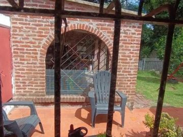 VENDO CHALET 4 AMBIENTES, TOMA PERMUTA