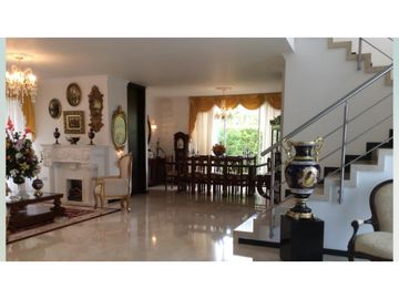 EN VENTA CASA CABAÑA EN NAUTICA RUITOQUE GOLF CONDOMINIO