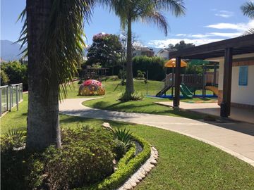 EN VENTA CASA CABAÑA EN NAUTICA RUITOQUE GOLF CONDOMINIO