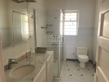 VENTA Gran casa en central sector de Recreo - Viña del Mar