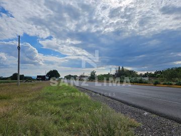 Carretera Celaya - Comonfort: Casa Campestre en Venta
