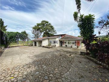VENTA EXCELENTE FINCA 73 CUADRAS. 5 MINUTOS DE CIRCASIA