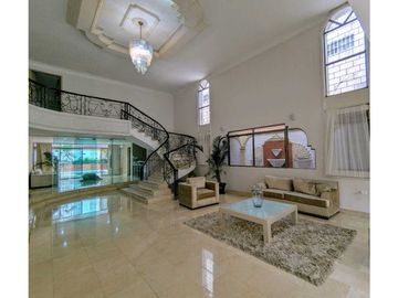 ESPECTACULAR CASA MANSION 560MTS, 5 ALCOBAS, ALTOS DE RIOMAR
