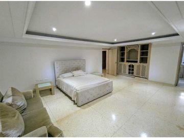 ESPECTACULAR CASA MANSION 560MTS, 5 ALCOBAS, ALTOS DE RIOMAR
