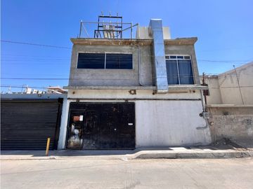 Local con oficinas. Sector Santiago Troncoso, Juárez Chih.