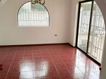 Casa en Venta en A dos cuadras centro de Quilpue
