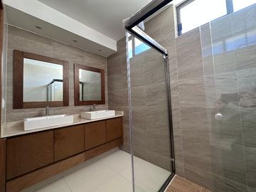 CASA EN VENTA EN SOLARES No. 207, SOARÉ III, COTO ALTANZA , ZAPOPAN