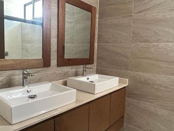 CASA EN VENTA EN SOLARES No. 207, SOARÉ III, COTO ALTANZA , ZAPOPAN