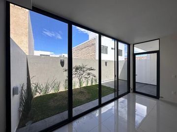 CASA EN VENTA EN SOLARES No. 207, SOARÉ III, COTO ALTANZA , ZAPOPAN