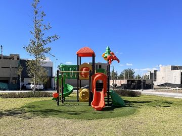 CASA EN VENTA EN SOLARES No. 207, SOARÉ III, COTO ALTANZA , ZAPOPAN