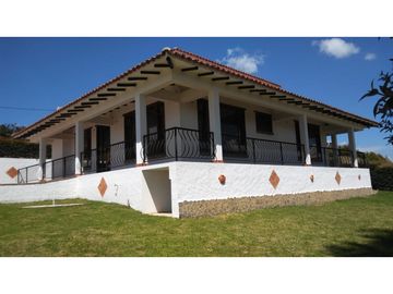 VENDO CASA CAMPESTRE A ESTRENAR  EN PAIPA BOYACA, 210 M2
