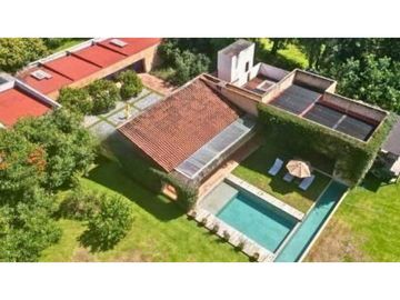 RANCHO CON HUERTA DE AGUACATE