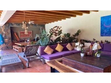 RANCHO CON HUERTA DE AGUACATE