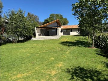 CASA  CON LAGO EN VENTA SAN SIMON