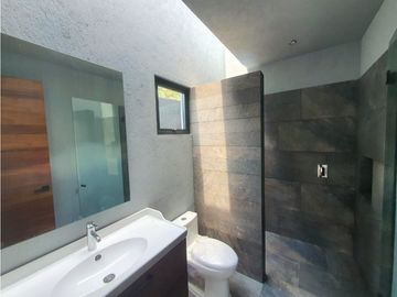 CASA EN PREVENTA, AVNDARO.