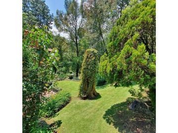 CASA EN VENTA EN AVNDARO