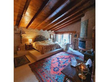 CASA EN VENTA EN AVNDARO