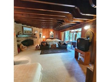 CASA EN VENTA EN AVNDARO