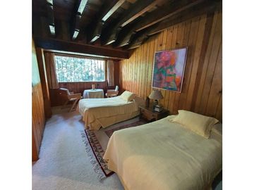 CASA EN VENTA EN AVNDARO