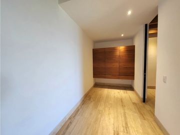 CASA EN VENTA CON VISTA AL LAGO EN VALLE DE BRAVO