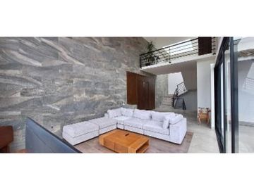 Casa en Venta con Preciosa vista y Acceso al Lago en Valle de Bravo.