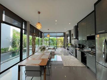 3 bedrooms VILLA for Sale in Bang tao