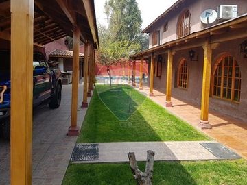 Se Vende Casa con piscina en Conchalí
