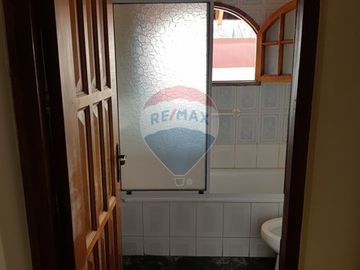 Se Vende Casa con piscina en Conchalí