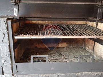 Se Vende Casa con piscina en Conchalí
