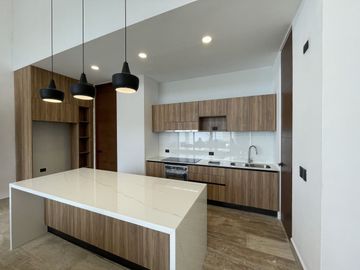 CASA DE UN PISO EN PRIVADA RESIDENCIAL EN XCANATÚN EN MÉRIDA YUCATÁN