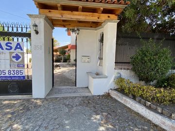 VENTA | Casa  de 347m2 con 3Rec, 3½Baños, Jurica, Qro.