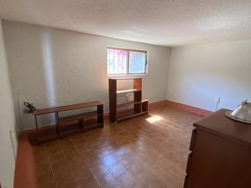VENTA | Casa  de 347m2 con 3Rec, 3½Baños, Jurica, Qro.