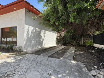 VENTA | Casa  de 347m2 con 3Rec, 3½Baños, Jurica, Qro.