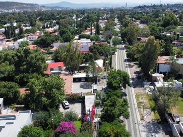 VENTA | Casa  de 347m2 con 3Rec, 3½Baños, Jurica, Qro.
