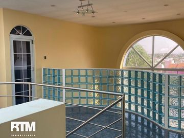 Se vende casa en miravalle