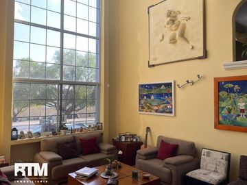 Se vende casa en miravalle
