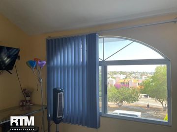 Se vende casa en miravalle