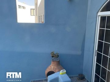 Se vende casa en miravalle