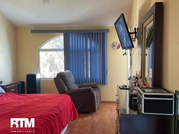 Se vende casa en miravalle