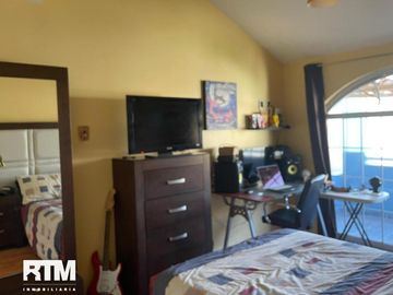 Se vende casa en miravalle
