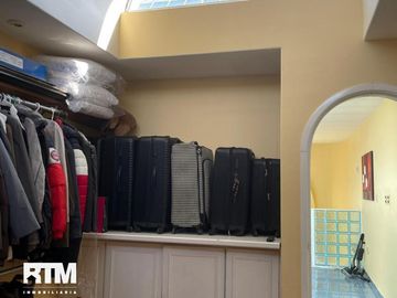 Se vende casa en miravalle