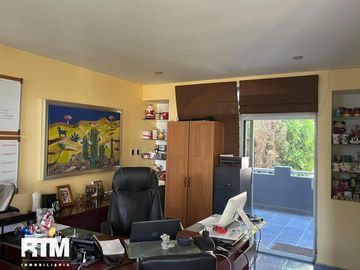 Se vende casa en miravalle