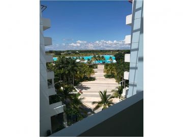 Venta con financiamiento directo: Apartamento en Town Center