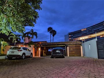 Casa de lujo en venta Zapopan Lomas del Valle